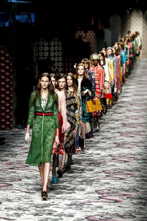 gucci runway show 2017 finale